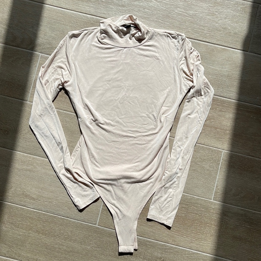 JLUXLABEL cream turtleneck bodysuit! Size small!